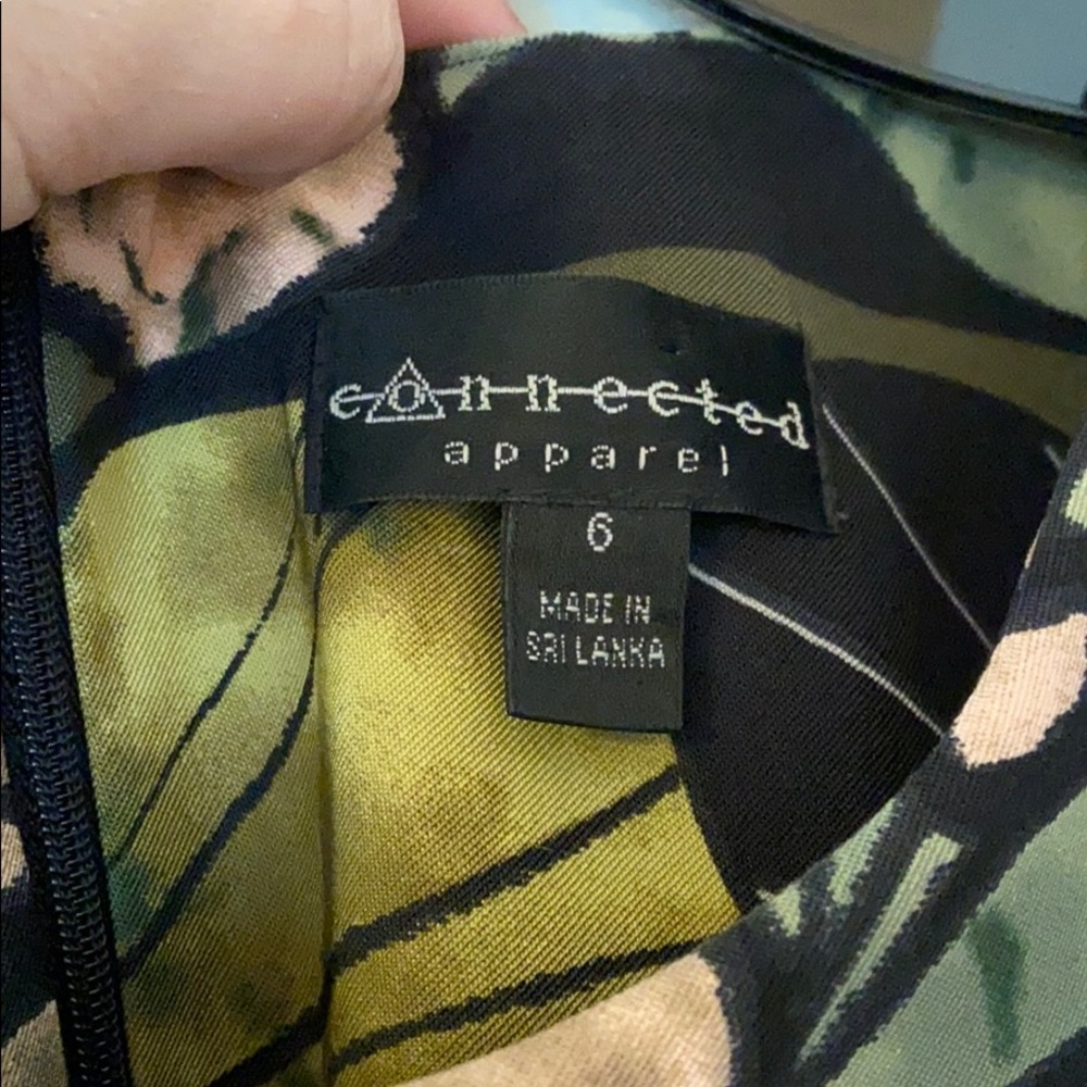 Connection Apparel - Green Floral Dress - Picture 6 of 8